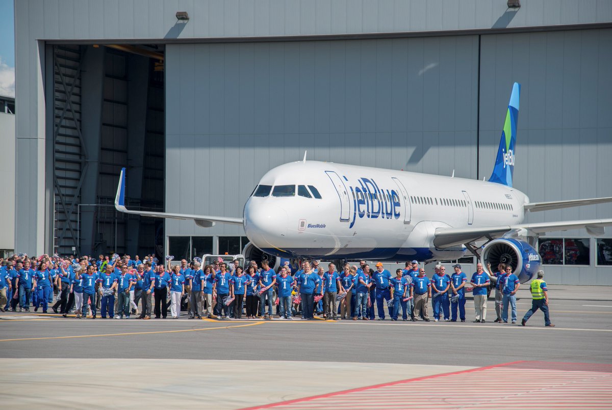It's #A321Day! #ThrowbackThursday to the very first aircraft -- just happened to be an #A321 ✈️ -- delivered from our U.S. Manufacturing Facility in Mobile. Thanks to @JetBlue 💙 for sharing in that fabulous celebration in Alabama back in 2016.