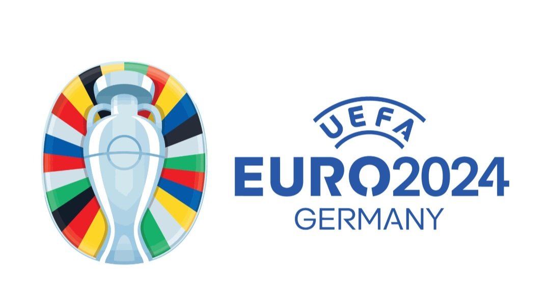 Hoy se jugarán las semifinales para la clasificación a la Eurocopa. 🔥⚽

🎙️ ¿Qué equipos creéis que conseguirán meterse en la final de los playoff?

Podéis votar aquí abajo 👇🏼