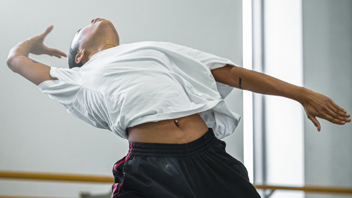 Followers in the Leeds area, in two weeks time on the 4 April we'll holding a FREE workshop for professional dancers <a href="/NorthernSchool/">NSCD | Northern School</a> ahead of our performance of Hot House at <a href="/BarnsleyCivic/">Barnsley Civic</a> on 5 April.

For more info and to book a place see bit.ly/LeedsRCDWorksh…