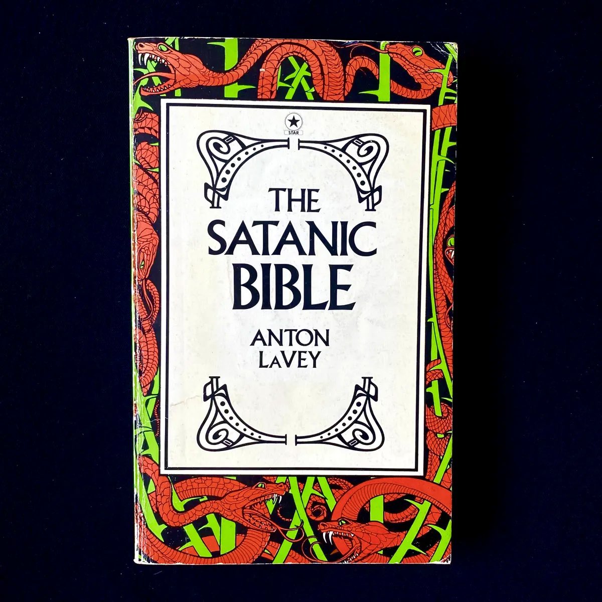 A scarce UK first edition 🔥 

alldatalostbooks.co.uk/shop-1/ols/pro…

#alldatalostbooks #occult #occultbooks #occultism #alexsanders #rareoccultbooks #occultbookseller #witchcraft  #witchcraftbooks #traditionalwitch #witchybooks #goldendawn  #witchesoftwitter
