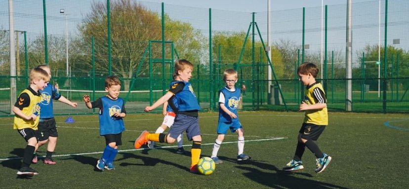 🤝 MAKE NEW FRIENDS: Football Fun &amp; Development sessions are a great place to make new friends. 

Every week at our sessions, we see children grow in confidence and make new friends as they play football together with lots of fun games, small sided matches and technical training.