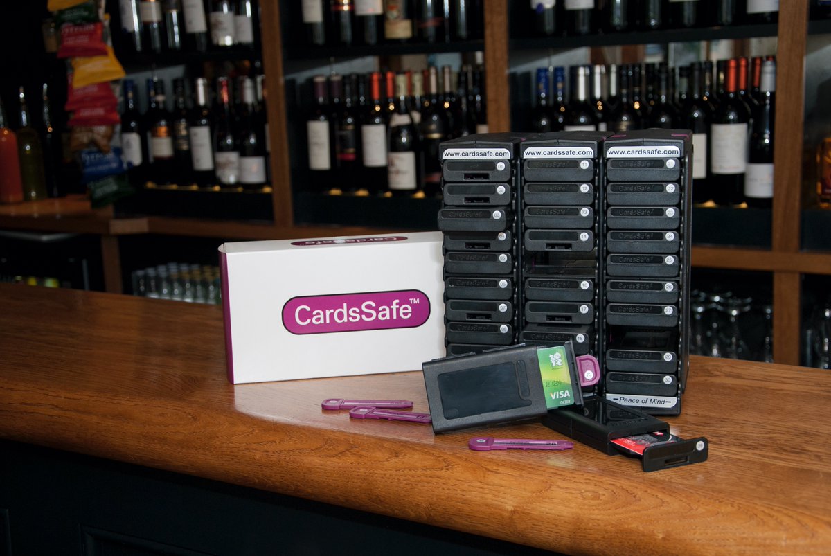 Deter dine &amp; dash with CardsSafe. Make sure customers don’t make off without payment. Hold their bank cards securely while they run a tab.
Find out more on <a href="/WOHospitality/">The World of Hospitality</a>
theworldofhospitality.com/deter-dine-das…

#bartabs #hospitality #dineanddash