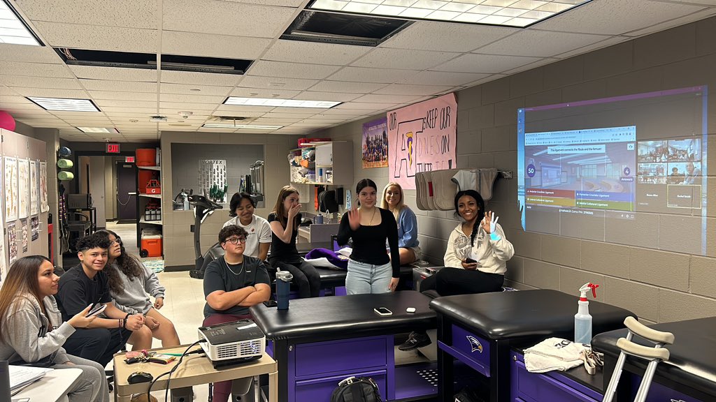 SportsMedEagles's tweet photo. Your Eagles are competing in @Texan_AT #NATM2024 Quiz bowl  this morning 🙌🏽@RHS_StayPurple @RichardsonHS1 https://t.co/lFDXxlFX5X