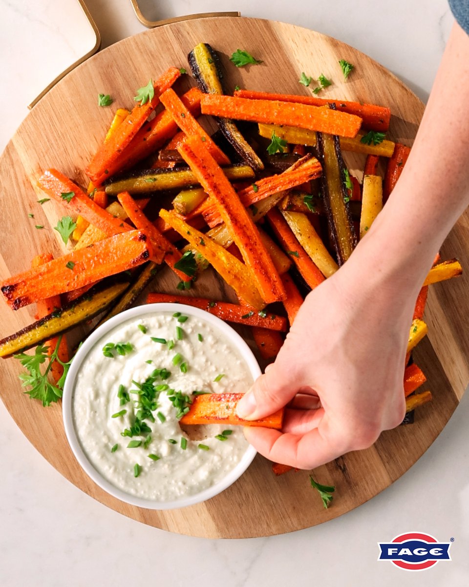 Celebrate the arrival of Spring with this mouthwatering Blue Cheese Yogurt Dip. It’s time to satisfy your cravings and delight your taste buds. 🥕 bit.ly/3UABQyV