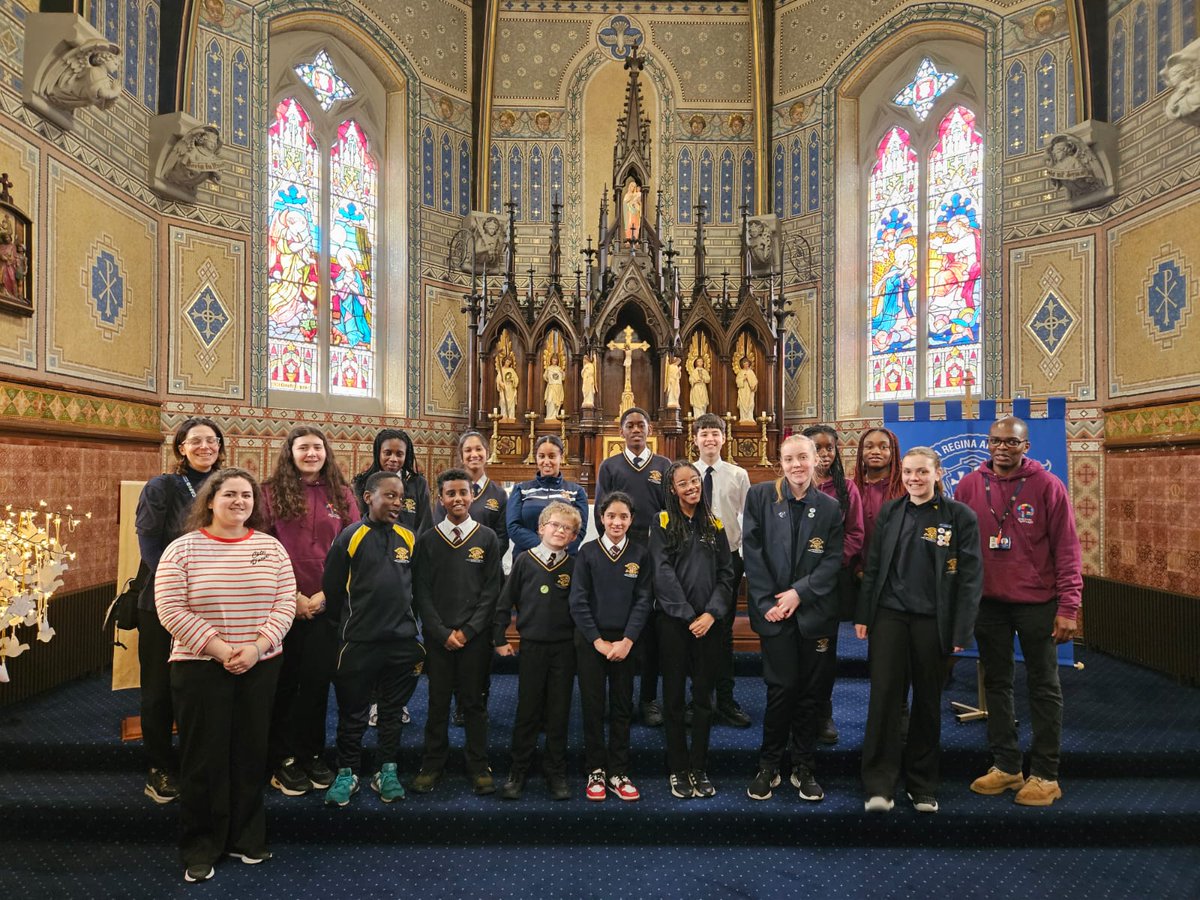 ChaplainLHS's tweet image. So grateful to #StKentigerns #OurLadysRC @RCDivineMercy  @LoretoChaplain for such hospitality #BigLentWalk #Lent2024 @CAFODSchools @CAFODSchools @SalfordDiocese