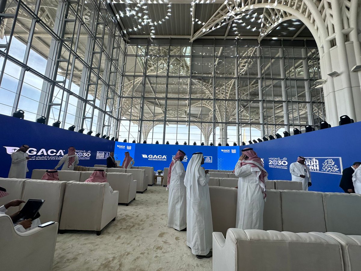 EventMakersInfo's tweet photo. Setup At Madina Airport
Event: GACA- General Authority Civil Aviation, -21st March- 2024
Event Makers installed Brand New LED Screens P2.9, Moving Head Beam 480w and also provided logistical service to the client.
#eventmanagementagency #eventorganiser #Eventmakers #eventplanner https://t.co/n7uUsmDnNs