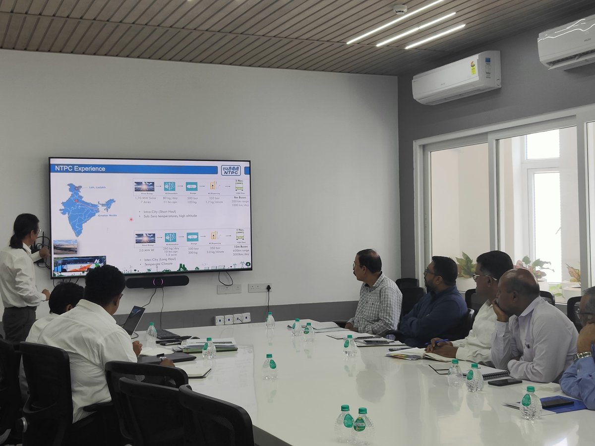 EnergyOdisha's tweet photo. Principal Secretary, Energy Dept., @vishaldevk reviewed a proposal for implementing Green Hydrogen-powered buses in the state. NTPC’s Renewable Energy Limited has proposed establishing a #GreenHydrogen plant to supply energy for these buses. @SecyChief @DC_Odisha https://t.co/hr3XBZXBFd
