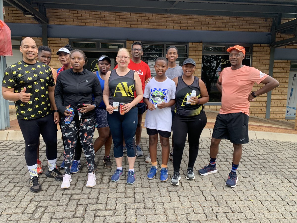 audas_vanschoor's tweet photo. THE 11th #AVSBREAKFASTRUN ππΎββοΈ
#RUN x #BREAKFAST ππΎββοΈπ³
Thanks coming out guys and running for a good cause.ππ½ββοΈππΎββοΈππ½
FOOD BUCKETS FOR THE LESS FORTUNATE β€οΈ
#HUMANRIGHTSDAY #MOVEINMARCH #AVSGEAR #RUNFORFUN #RUNPTA #RUNWITHAVS #MARCHFORWARD https://t.co/koywluazBx