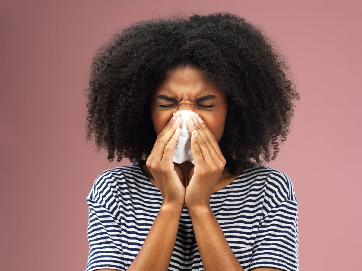 sciensano's tweet photo. Woon je in België en heb je een pollenallergie? Heb je momenteel last van je #allergie? 
Doe dan mee met onze enquête! 👇 https://t.co/Q4NUuu8mmx https://t.co/9JIqmXikyB