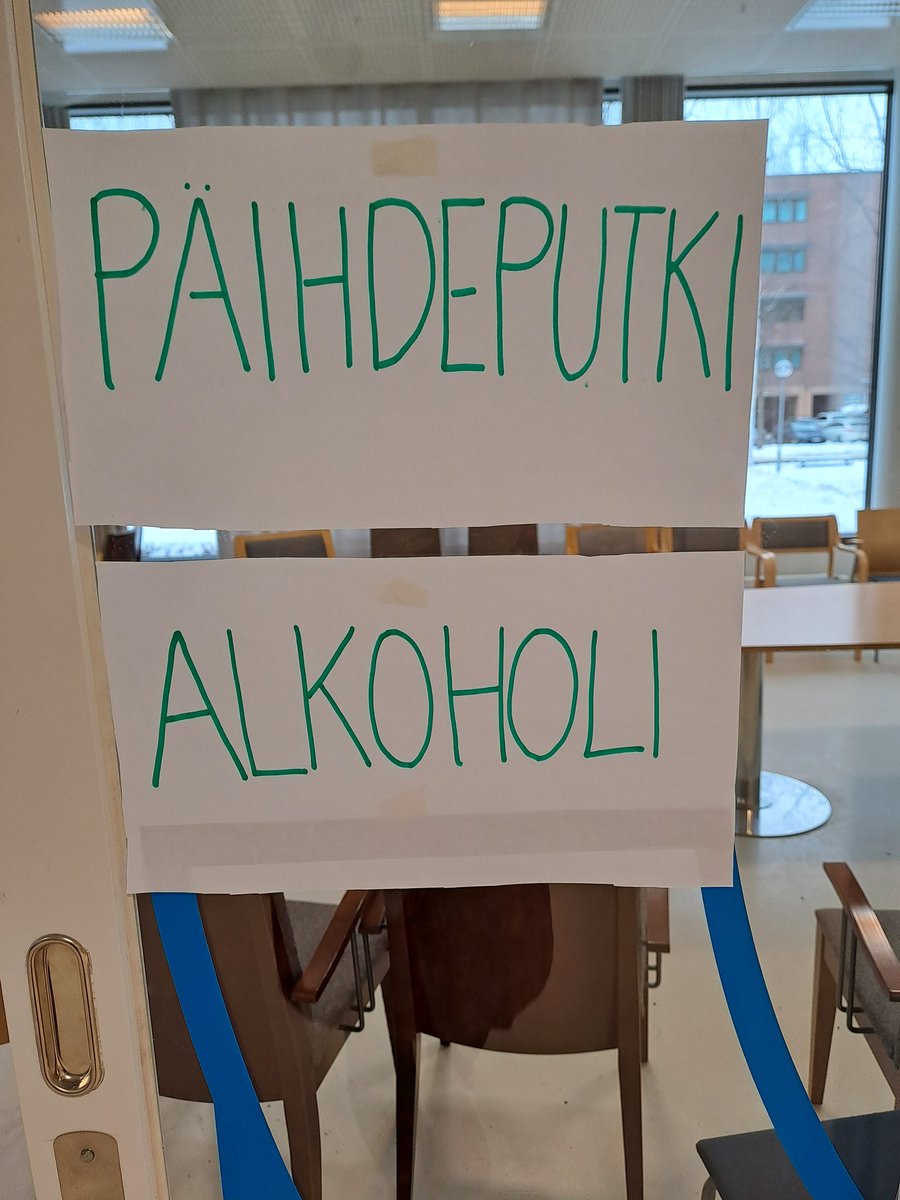 @LahdenKaupunki 'n 5.- luokkalaisille suunnattussa Päihdeputkessa oppilaat pääsevät myös näyttelemään. Näytellyt tilanteet innostavat oppilaita hyviin vuorovaikutteisiin päihdekeskusteluihin.
#ehkäisevätyö #päihteet #lahessatöissä