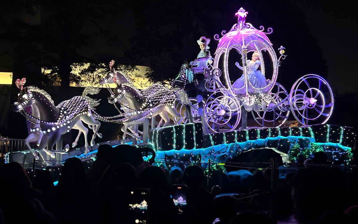 HENA_choco_Late's tweet photo. シンデレラ🌟
＃ディズニー　＃Disney https://t.co/4C7EynOW6v