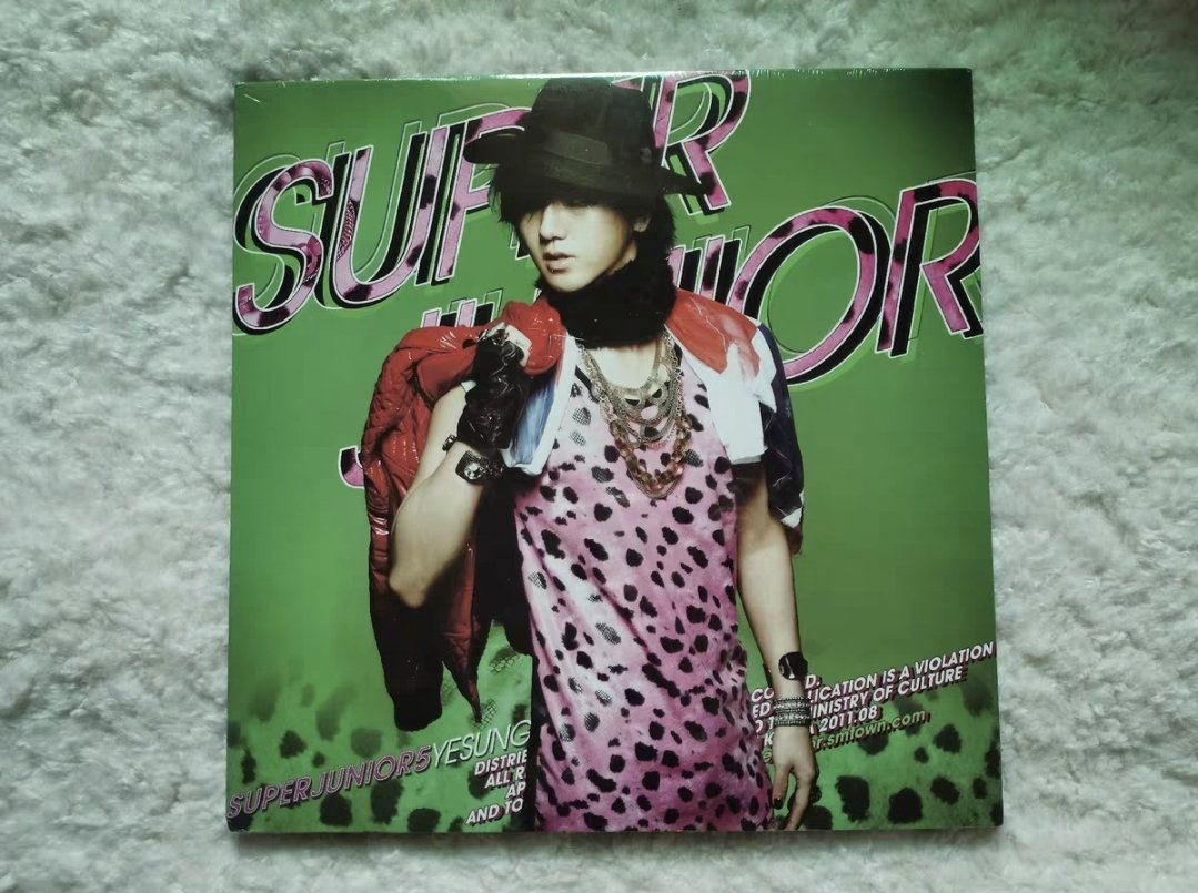 BlueHouse1106's tweet photo. 🇲🇾WTS #SuperJunior #Yesung

[Rare Find]

New &amp; sealed.
QYOP. Serious buyer only.
Pls DM if interested.

Unsealed also available.

#pasarsujuMY #sujumarketMY @myelf_selltrade https://t.co/EhKbgNstdp