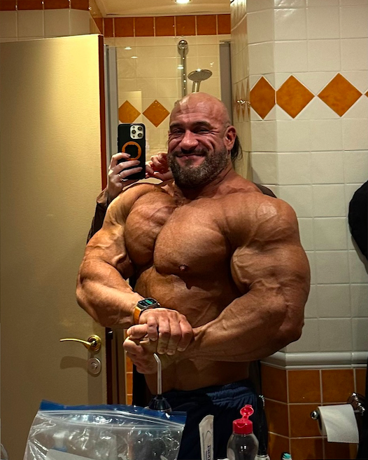 Antoine with a post-show pump! 🤯