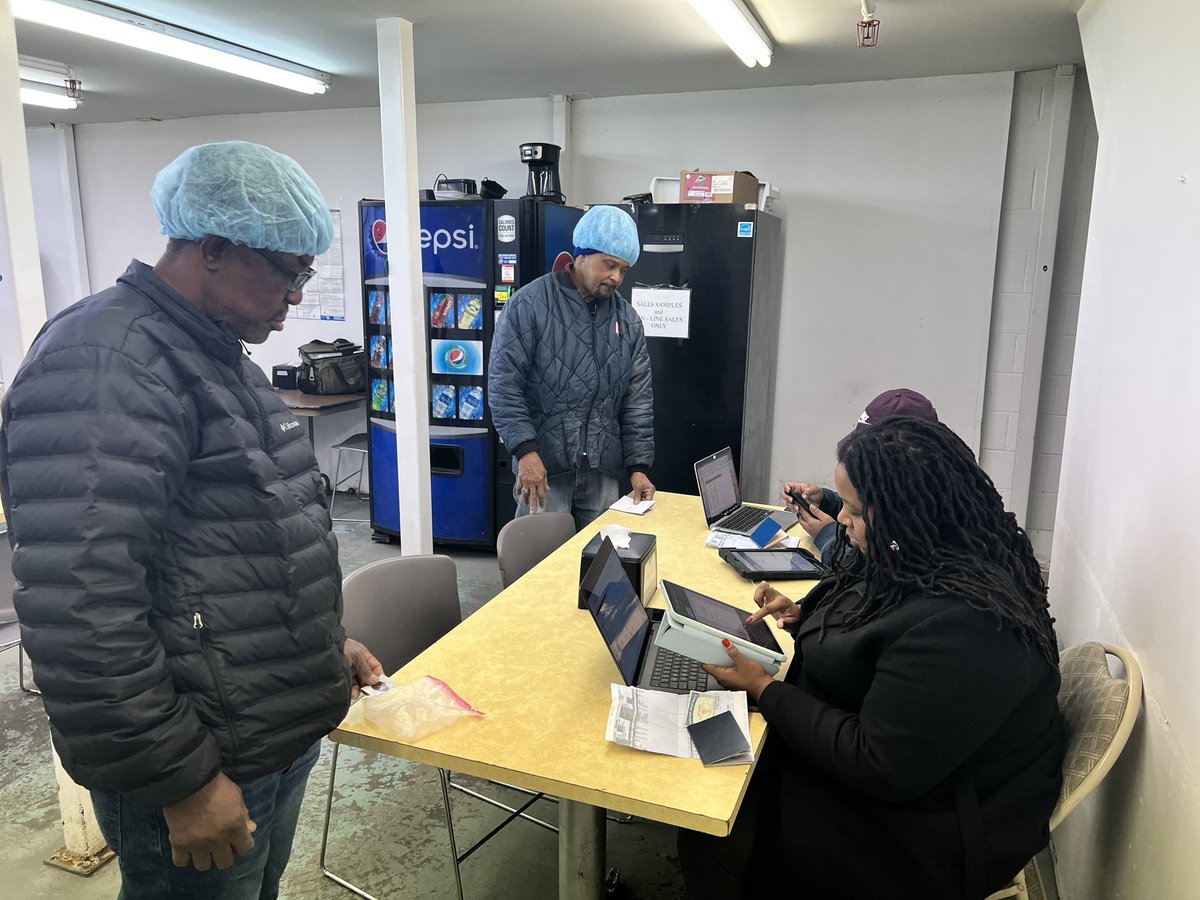 Today we are at Pearl Packing to sign up our UFCW Local 1445 meatpacking members to receive their $600 grant from the Food and Farm Worker Relief Grant!
#ufcwlocal1445strong