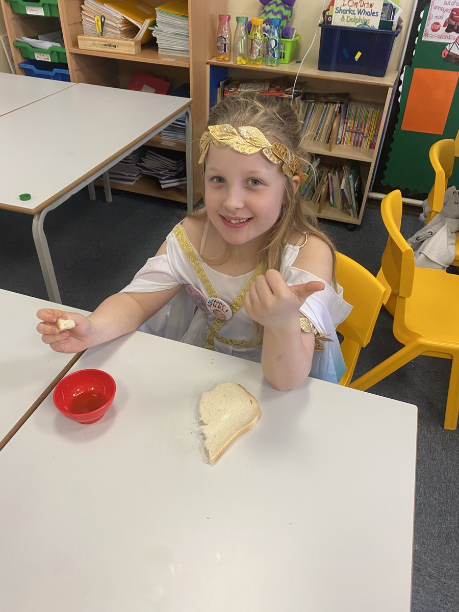 PrimaryDell's tweet photo. Year 3 and 4 enjoyed their Ancient Greece History theme day. It really brought their learning to life #learningatdell #dellfamily https://t.co/q9ZfjpIj5O