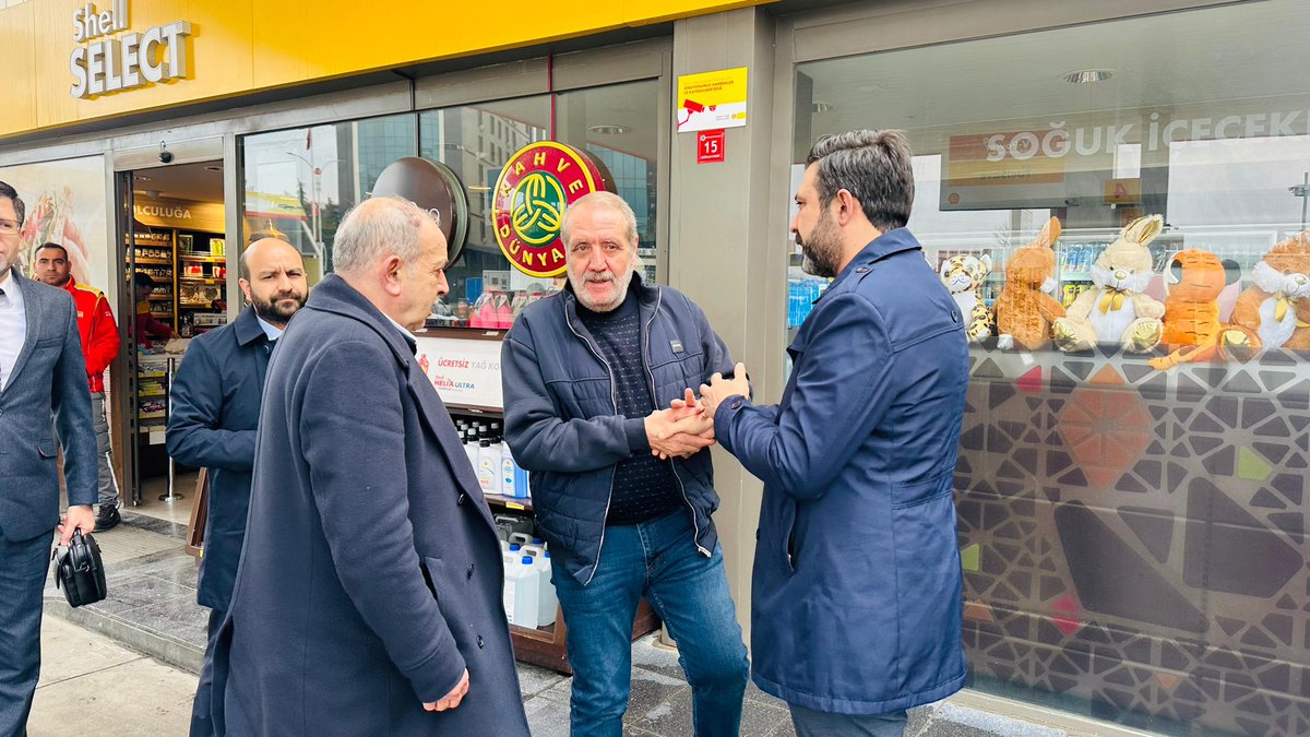 AvEkremOlgac's tweet photo. Siirt'in her yerinde kıymetli hemşehrilerimizi ziyaret etmeye ve projelerimizi anlatmaya devam ediyoruz. 

#Siirt için hep birlikte çalışıp, kazanarak birlikte hizmet edeceğiz. #HazirizKaraliyiz https://t.co/T0oFUCgmzG