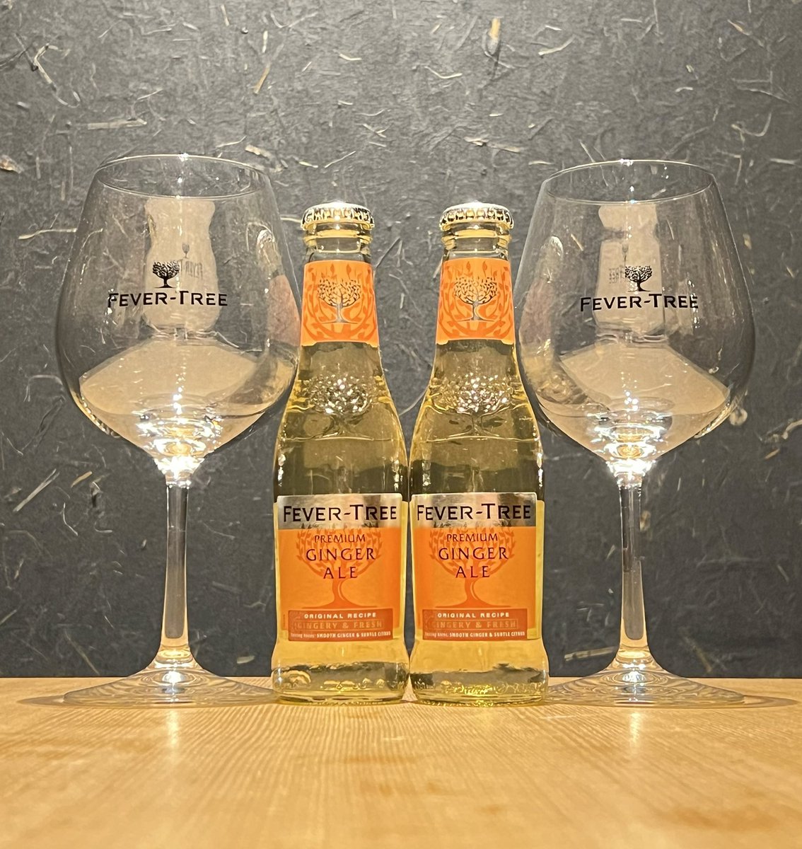 Uotoshi_kobe's tweet image. ⛰️うおとしさん初登山記念⛰️

【プレゼント企画】

抽選で１名様に画像のフィーバーツリーオリジナルグラス2脚当たります！
(プレミアムジンジャエール2本サンプル付き)

リプライに【#FEVERTREE 】で当選確率アップ

応募方法↓
つづく