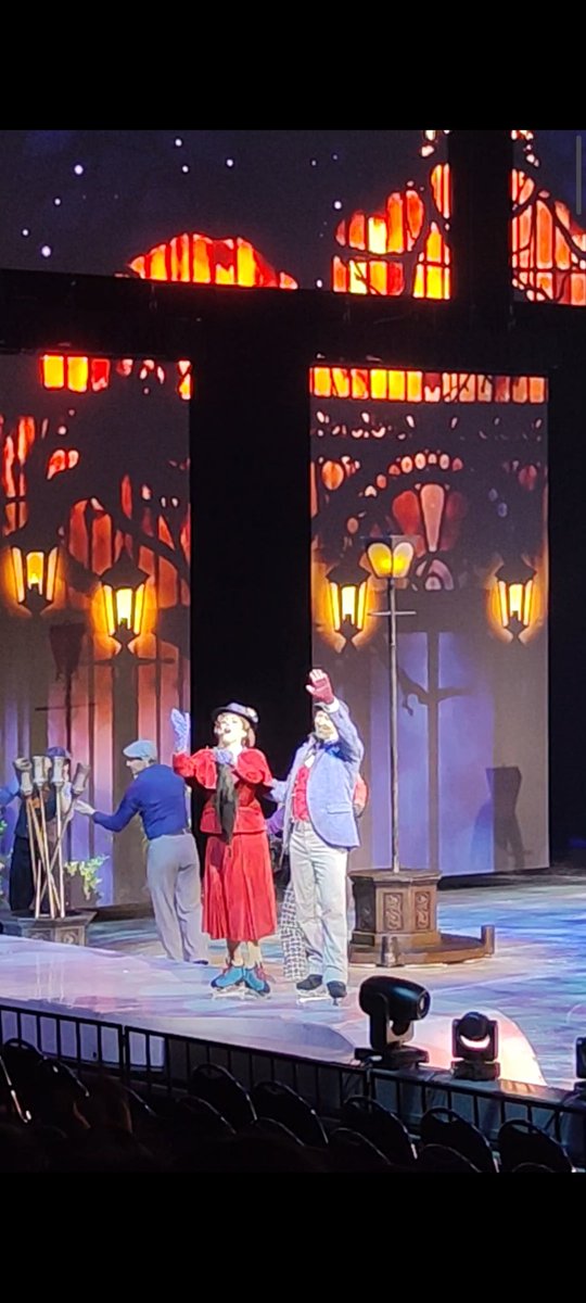 PoohChaiKonNun's tweet image. ตั้งใจมาดู #DisneyOnIce  แต่เอ๊ะกล้องจับแต่ผู้ชายกลายเป็น #MagicMike จ้า นักแสดงหล่อมากๆค่า ว่าแล้วเชียวปีนี้
เด็ดจริงสมกับเป็น 100 Years of Wonder 
ปีนี้ห้ามพลาดค่าา คุ้มมาก คุ้มเกินค่าตั๋ว แซ่บมากกก 😂😜