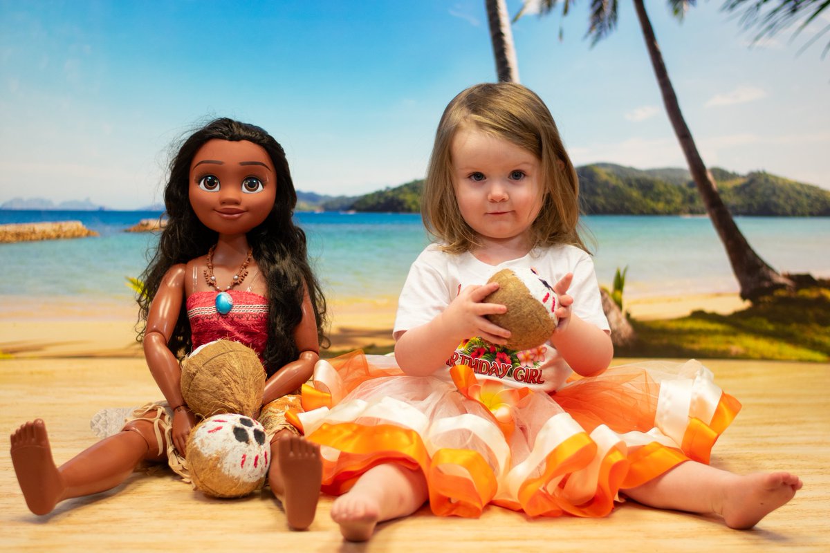 Can't believe our little wayfinder will be 2 in TWO DAYS!!!  we got TONS of photos from her photoshoot but THESE were just so adorable!!  Mommy and Daddy are so proud of you!!  You are such a fast learner, strong as me, and phenomenal in gymnastics at such a young age!!