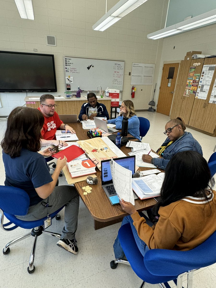 Brittany C. Young (@educatethembrit) on Twitter photo First and second grade teachers were diving deep into lesson internalization yesterday for their upcoming FUNdations lesson. Intentional planning leads to intentional instruction✨ <a href="/DeseriaWalker/">Miss Walker</a> First and second grade teachers were diving deep into lesson internalization yesterday for their upcoming FUNdations lesson. Intentional planning leads to intentional instruction✨ <a href="/DeseriaWalker/">Miss Walker</a>