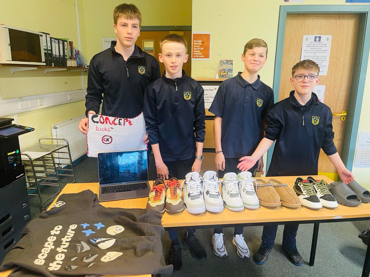 FH_Computing's tweet image. Bravo to our incredible S1 pupils!  After 6 weeks of hard work, they've conquered the Dragons Den task! Their presentations and posters were top-notch, showcasing their entrepreneurial spirit and creativity. Keep shining, young entrepreneurs!  #DragonsDen #YoungEntrepreneurs
