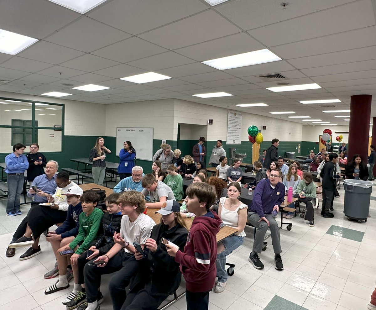 WestChesterASD's tweet image. Stetson recently celebrated #WorldLanguageWeek! This year&apos;s theme was &quot;Learn A Language, Share A Culture, Change the World.&quot; 

The hallways &amp;amp; classrooms were decorated from top to bottom and an International Pot Luck Dinner was a great way to end this fun week! 🗺️  #WCASDWay