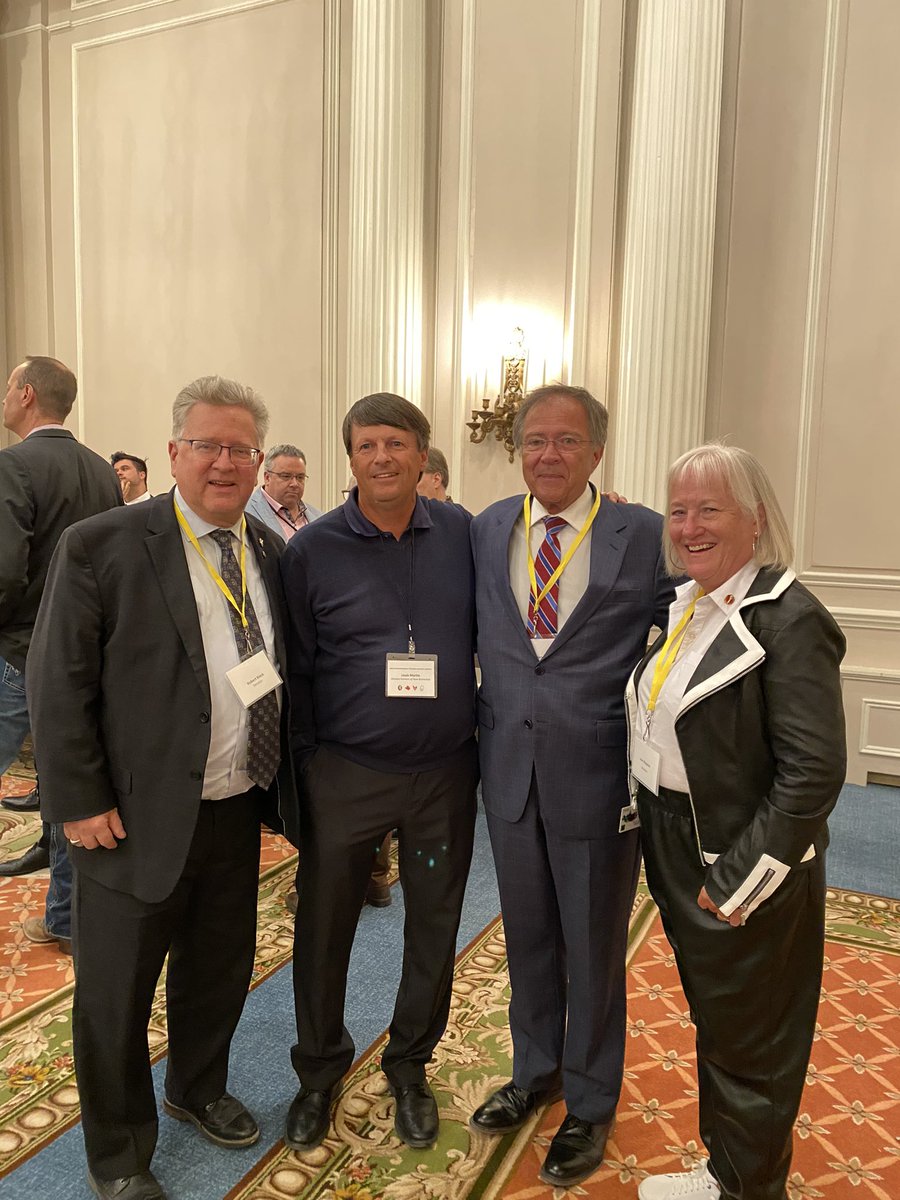 I was pleased to catch up with chicken, egg, turkey, dairy and hatching farmers from coast to coast to coast yesterday evening at their reception! <a href="/chickenfarmers/">Chicken Farmers of Canada</a> <a href="/TurkeyFarmersCa/">Turkey Farmers of Canada</a> <a href="/CHEP_POIC/">The Canadian Hatching Egg Producers</a> <a href="/eggsoeufs/">Egg Farmers</a> <a href="/OntarioDairy/">Ontario Dairy</a> <a href="/dfc_plc/">DFC / PLC</a> <a href="/OntarioChicken/">Chicken Farmers of Ontario</a> #AgMatters #FarmersMatter <a href="/SenateCA/">Senate of Canada</a>