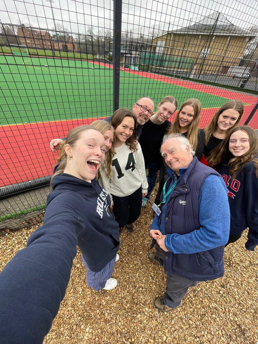 Good luck to our Granta girls off on gold DofE Walking Practice Expedition! 🏔️