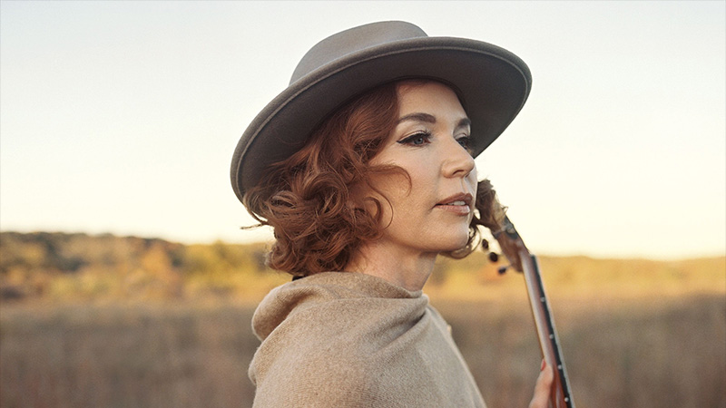 Sue Foley chats with Blues Rock Review about her new album "One Guitar Woman" which pays tribute to a long history of female guitar players
bluesrockreview.com/2024/03/sue-fo…