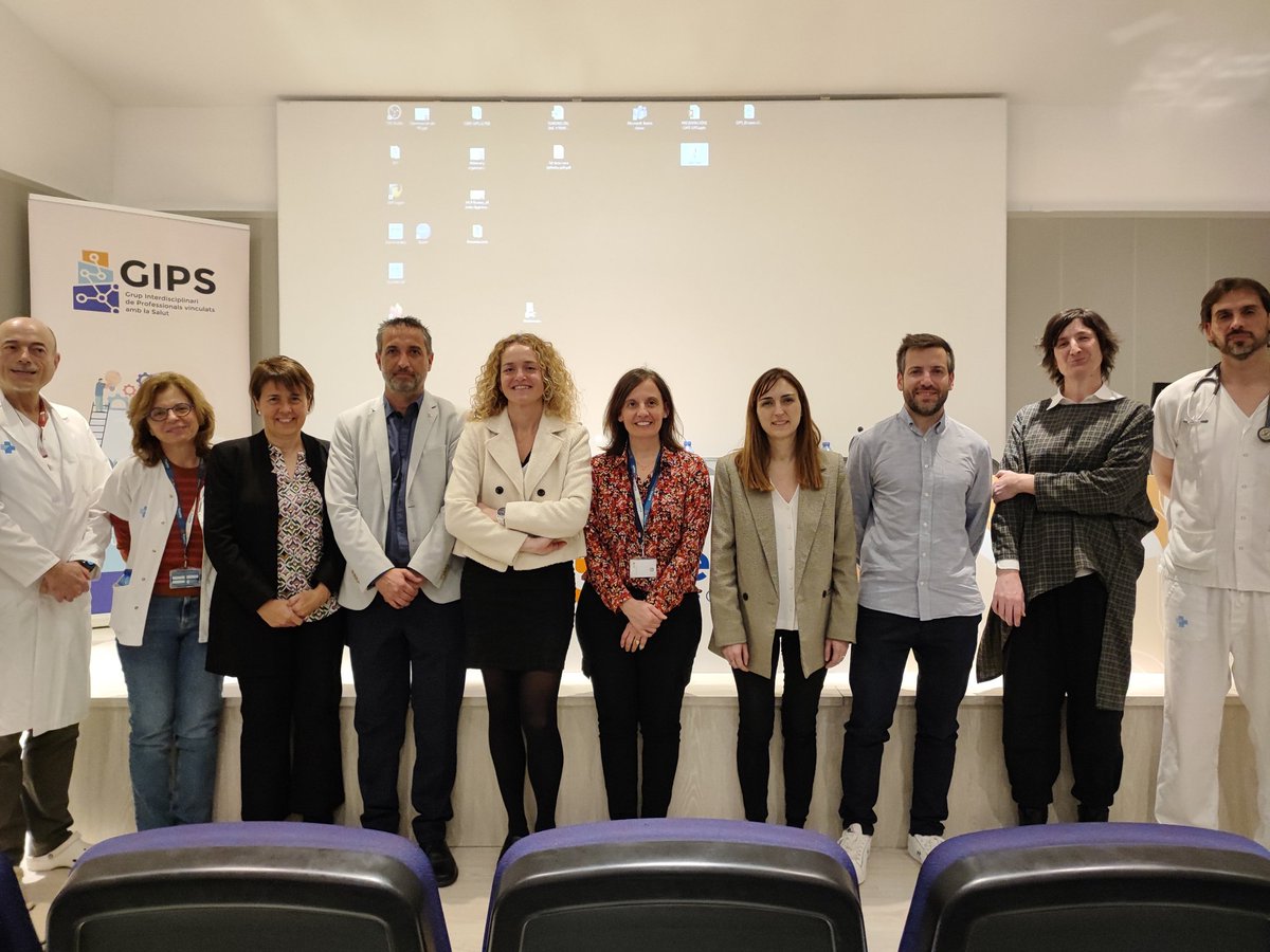 <a href="/univgirona/">Universitat de Girona</a> <a href="/Good_Gut/">GoodGut</a> <a href="/hgermanstrias/">Hosp. Germans Trias</a> Amb el torn de preguntes i intercanvi d'idees conclou el #cafeGIPS a l'#HTrueta, que ha reflectit el potencial de l'enginyeria biomèdica a l'àmbit de la medicina i la necessitat de continuar amb la seva implementació als centres sanitaris mitjançant nous perfils professionals.