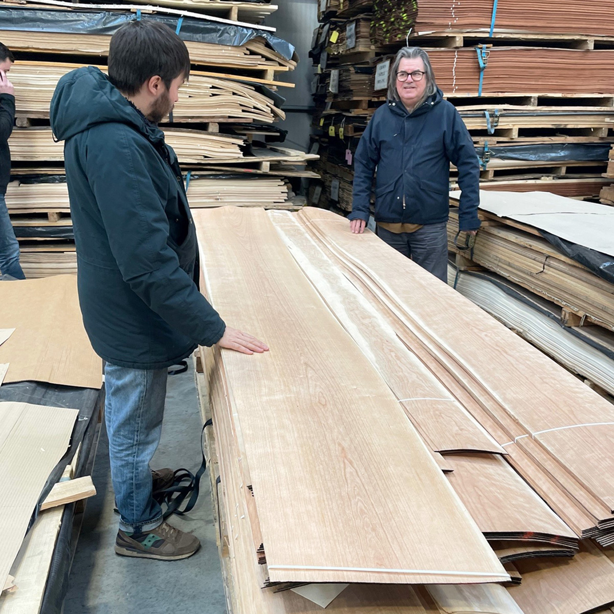 At <a href="/BurleighJames/">James Burleigh</a> we always try to source the best possible quality materials for our furniture. Images from our exciting exploratory visit with the team at @Capitalcrispinveneers
Searching their large stock for high-quality, constructional, and sustainably sourced wood veneers!