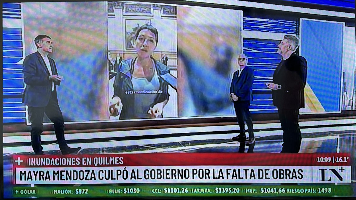 albertodefazio's tweet photo. La ignorancia o mala fe de @lajeantonio y @luisnovaresio con su relato en @lanacionmas sobre las obras hidráulicas en #quilmes es increíble.

Como se permiten hablar de temas con semejante y asombroso desconocimiento.

Señores, justamente en estos 4 años nos dedicamos a realizar lo que nunca se había hecho.

Se licitó hace ya poco mas de dos años la consultoría internacional para saber justamente, que obra era necesaria para terminar definitivamente con el desborde de los arroyos de la cuenca.

Ahora si sabemos que hay que hacer, después de muchos años.

Así se trabaja sériame, no haciendo populismo político o populismo mediático.

Desde el 2023 los intendentes de la Cuenca Berazategui, Varela, Brown y Quilmes, se encuentran abocados a buscar el financiamiento internacional para la construcción del canal aliviador que correrá en el límite de Quilmes y Berazategui hacia el Rio de la Plata.

Esperemos que ustedes, que hablan tan seguido con el Presidente, lo convenzan de ayudar y lograr conseguir fondos necesarios para esta obra.
Saludos.