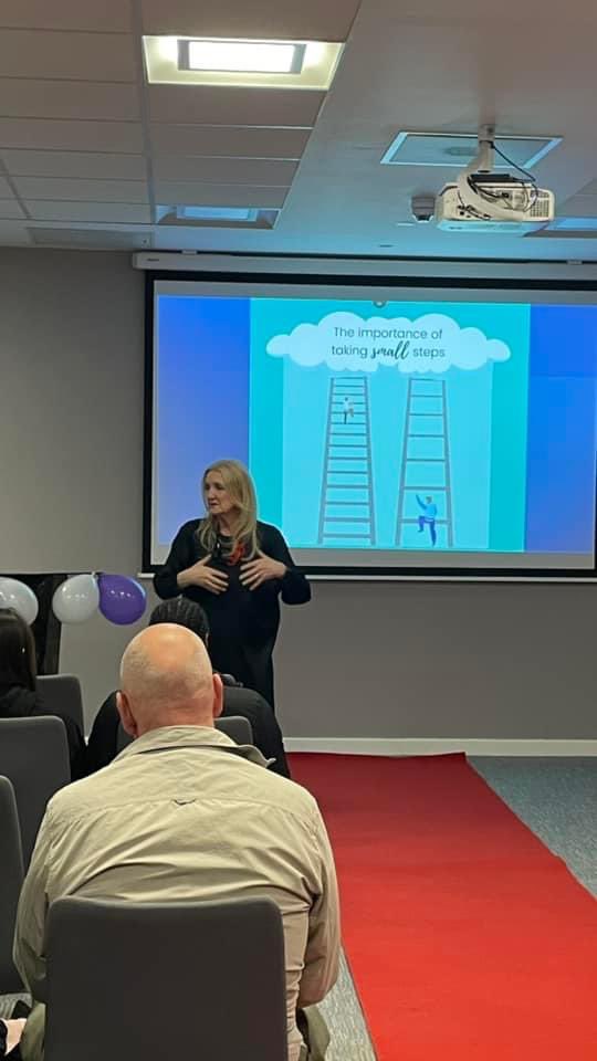 WMCancerTYA's tweet photo. Last week we held our 2nd awards evening for TYA patients receiving education support. We are so proud of all of your achievements 🙌🏻🙌🏻🙌🏻 @UHBCancer @uhbtrust @ShareenieJ @cpea88 @julieegonzalez @RebeccaSalisbu4 @DrLindsayG https://t.co/1BSNbANhdf