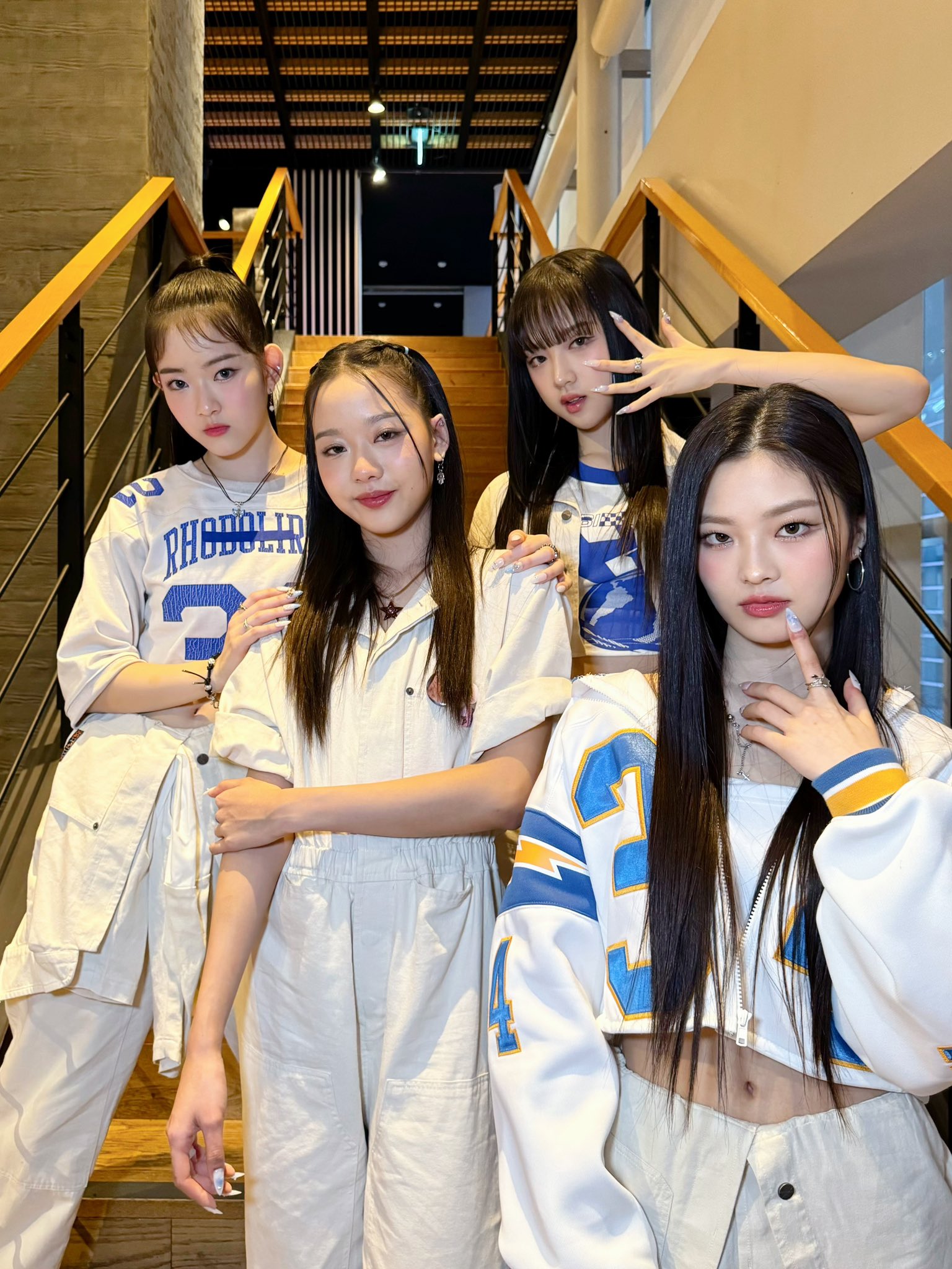 GJMogWeXcAATYq-?format=jpg&name=large