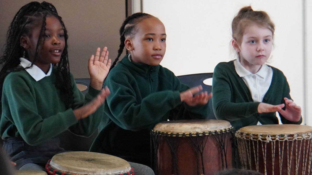 AlbionPrimary's tweet photo. Jade Class blew us all away this morning with their African Drumming Concert to parents and carers! The children played a series of songs and even the audience got involved with clapping along to the two different beats. Well done Jade Class!
#APSmusic
#APSassemblies https://t.co/iFDCg9Ti3R