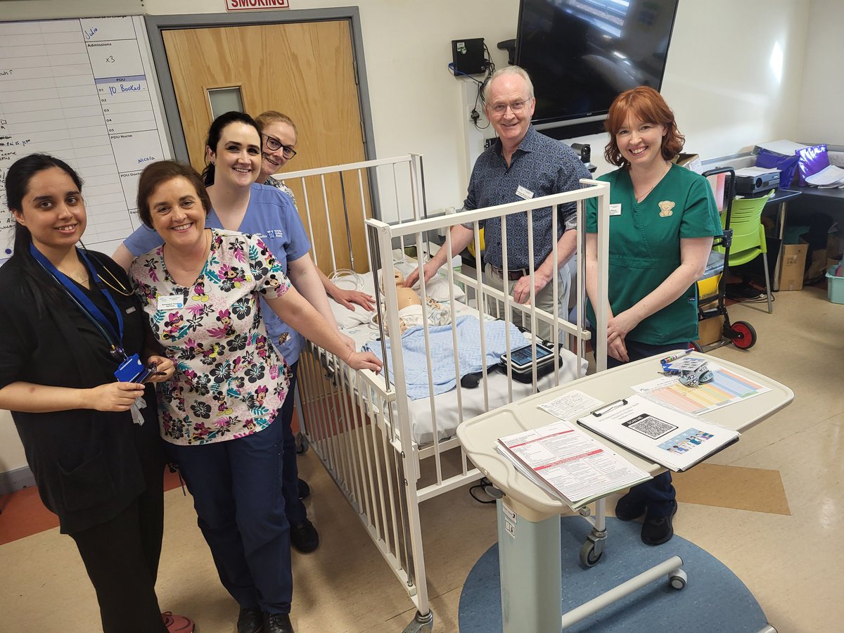ShazCassidy's tweet photo. Paediatric IPE Sepsis sim carried out with a focus on #PEWS #ABCDASSESSMENT #ISBAR #Sepsis6 well done to all involved with timely initial emergency management utilising the sepsis6 pathway,  excellent communication, signposting of concerns and clarification of management 👏 🩺🫁 https://t.co/faCyroRk7E