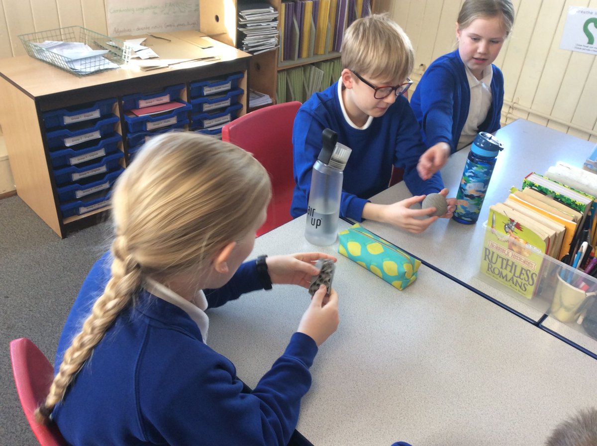 Ocean class had a visit from Richard, mechanical engineer. It was so interesting to hear about the different types of engineering and the process that designs go through, as well as looking at things that had been made using 3D printers. Interest was high in this session!