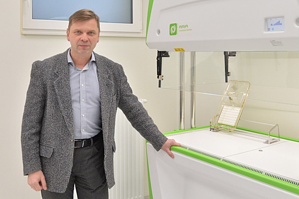 Prof. Arkadiusz Miążek, genetyk z #UPWr i kierownik Laboratorium Immunologii Nowotworów @PAN_akademia o szczepionce przeciwnowotworowej mRNA, która opiera się na pobudzeniu i wykorzystaniu własnych sił obronnych organizmu do zwalczenia nowotworu 👉bit.ly/49aPMDn👈