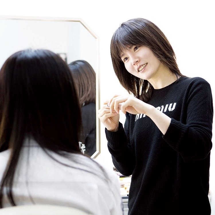 wonjungyo's tweet photo. <KSDian> Vol.270 SPRING 2024 

⭐ 손끝으로 K-뷰티를 알리다 ⭐✨🩷
https://t.co/iGyMu2w07C

#Kbeauty #Kmakeup
#KSDian #한국예탁결제원
writing. 조서현  
photo. 김범기 

#빗앤붓 #bitnboot #원정요 #Wonjungyo #ウォンジョンヨ #아이돌메이크업 https://t.co/t2GzxC7vdb