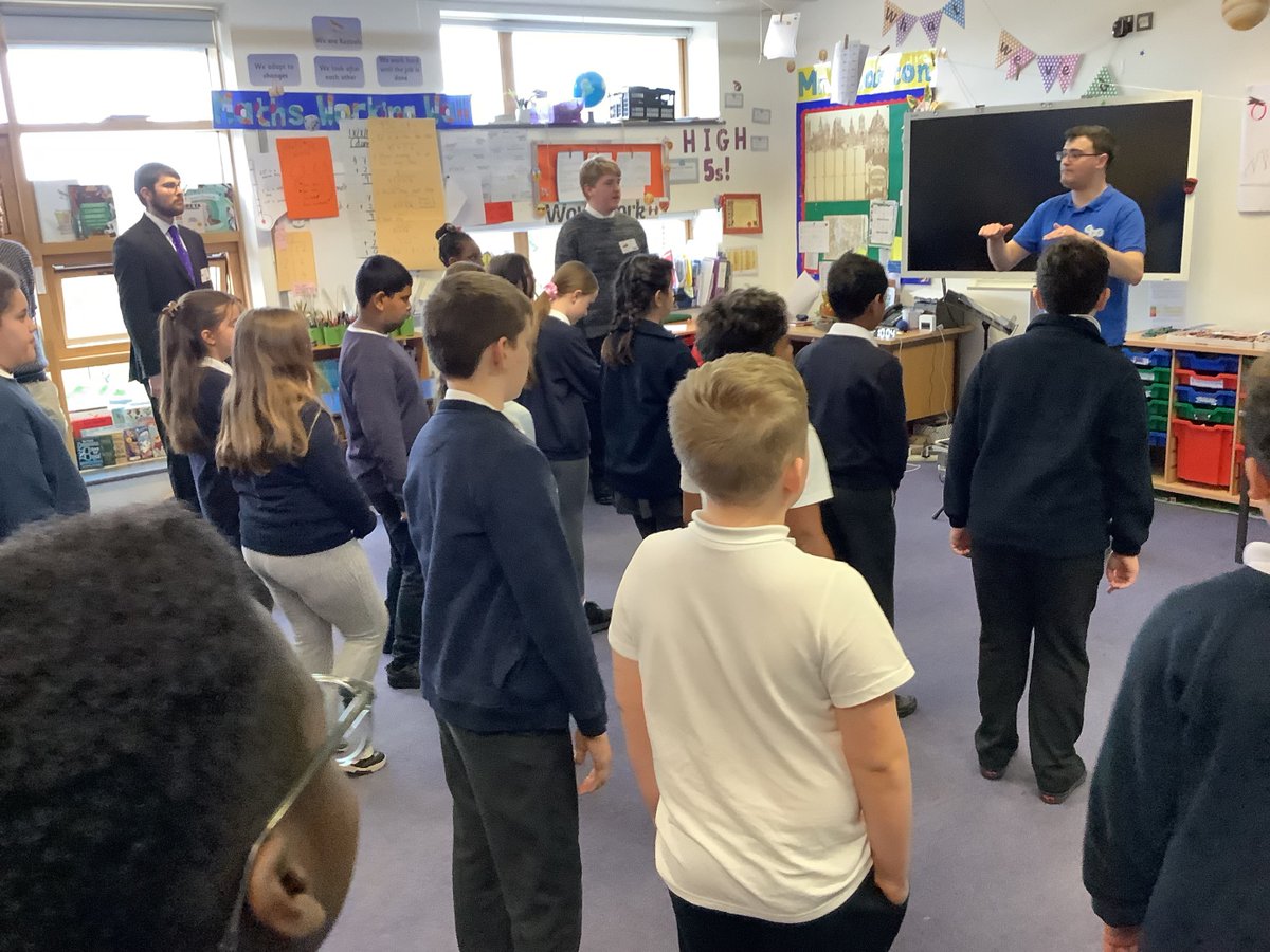 Fantastic to welcome <a href="/MagdCollChoir/">Magdalen College Choir</a> <a href="/CotsYouthChoir/">Cotswold Youth Choir</a> to school today - beautiful singing in Year 5! <a href="/magdalenoxford/">Magdalen College</a>