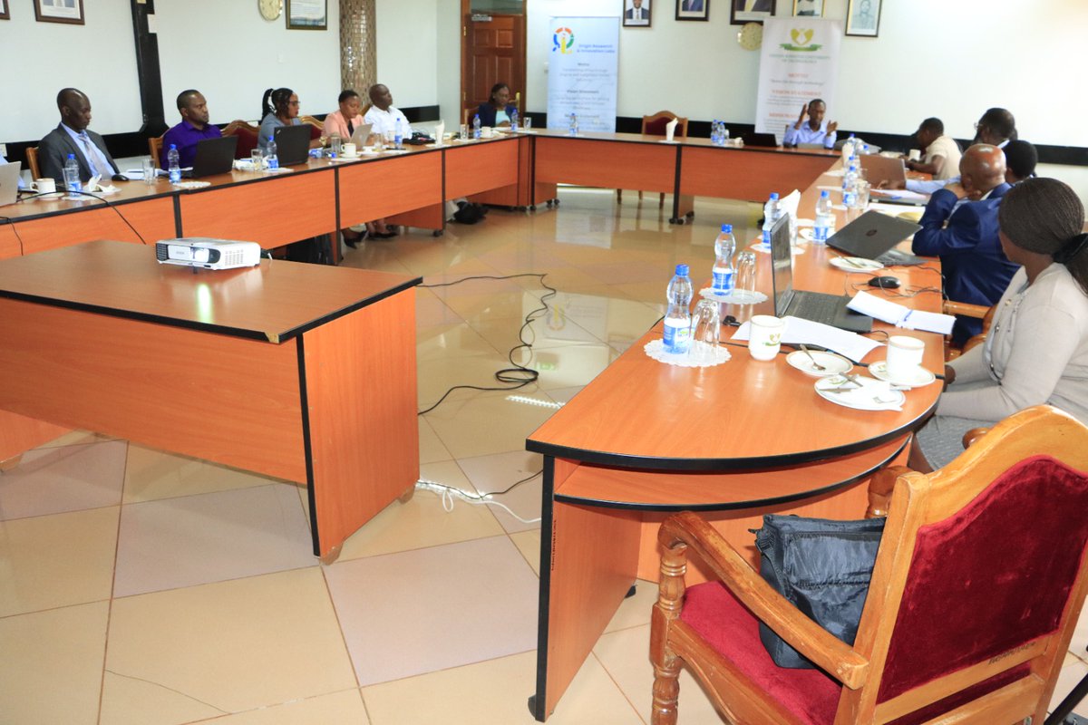 DeKUTkenya's tweet photo. Following the signing of an intent letter on 30th May 2017 between DeKUT and 8 Universities, namely @KaratinaUniv, @LaikipiaUniKe,@MurangaUni,@chuka__uni
,@KyUniversity & @EmbuUniversity.
#DedanKimathiPark #DeKUTCollaboration #AgriTechHub #ICTInnovation #ResearchAndInnovation https://t.co/bb2eOwmq9D
