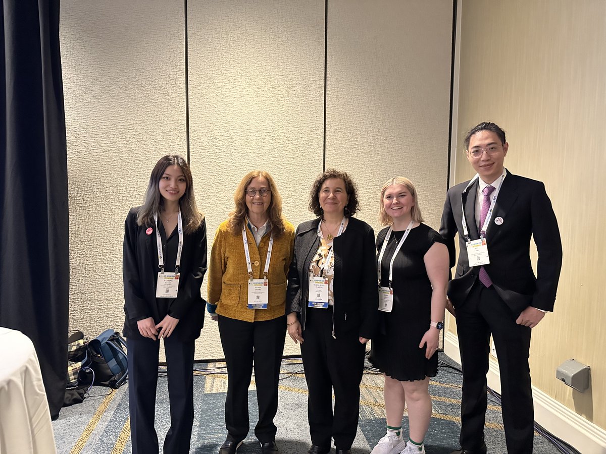 ACS 2024 MEDI travel award winners Emma Kelly from Loyola University and Rui Shi from the University of Minnesota with 2024 MEDI predoc awardee Taimeng Liang, MEDI 2023 Chair Maria-Jesus Blanco, and MEDI 2024 Chair at the MEDI Networking event.