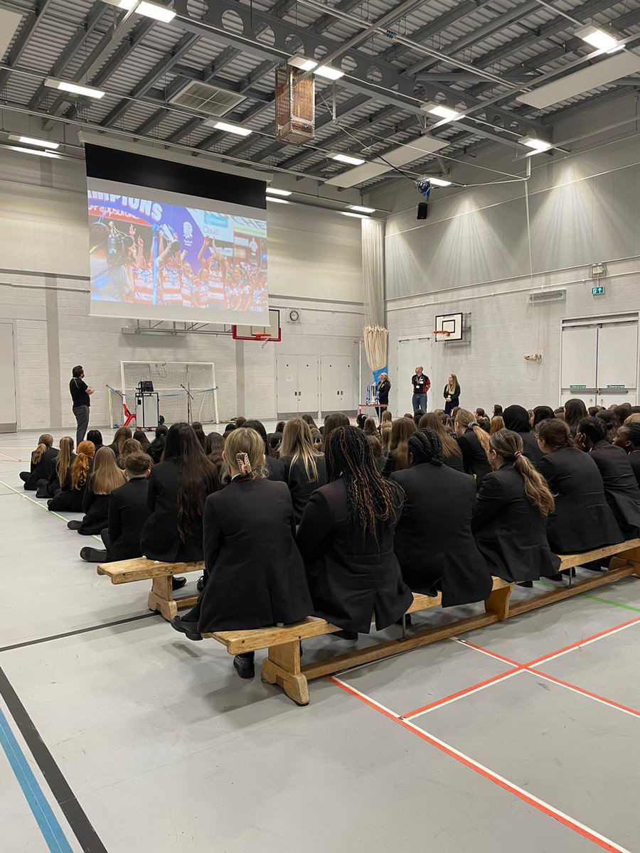 At GA our girls play football, rugby, do martial arts, athletics, yoga, badminton, weightlifting, dance, cheer, basketball and more! Regardless of their favourite we want to thank @gloucesterrugby for inspiring our girls to pursue sports at a professional level in the future!