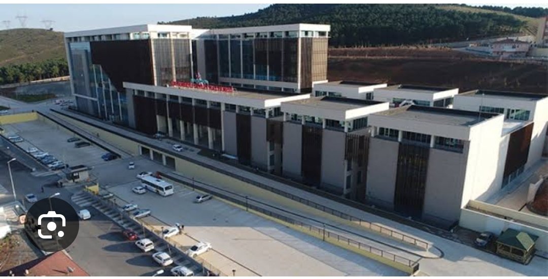 İpekyolu'nun en önemli sorunlarından biri de sağlığa erişim. İki büyük hastane de İpekyolu merkeze çok uzak. Bizim ilk önceliğimiz İpekyolu Devlet Hastanesi'nin gelmesi olacak. 

Bu konuda belediye olarak üzerimize düşeni yapacağız. Hastanle için en uygun yerin Bostaniçi olduğunu