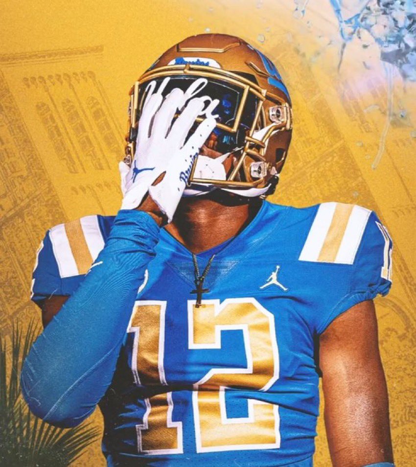 LoganThomas12_'s tweet photo. Had a great visit to @UCLAFootball with @COACHSTACE_ @DeShaunFoster26 @CCARTERLB Can’t wait to come back in the summer!!!  Things are looking good in Westwood #4sUp #GoBruins 

@Coach_DeLay @coachphilvc @TexasICE7v7 @DallasElite7on7 @TXTopTalent @CSAPrepStar @LL7NV @dctf https://t.co/ScnojdjgtM