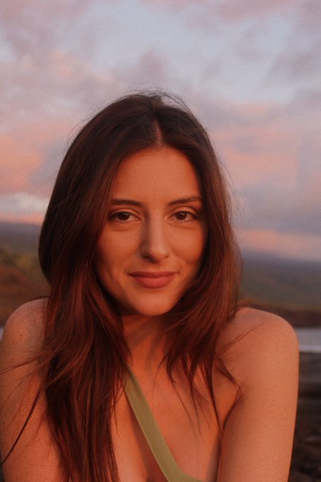 Watch harlee's leaked NSFW photo on TwXstars