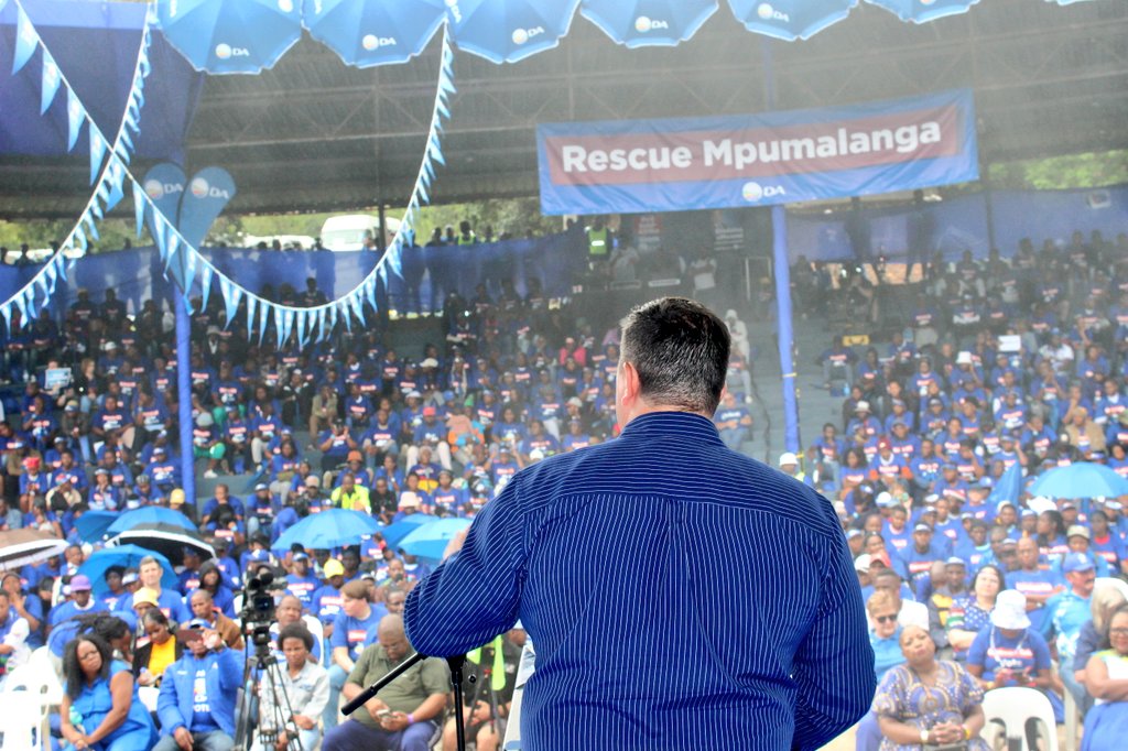 DA_Mpumalanga's tweet photo. 📷 | John Steenhuisen, DA Leader

Only the DA has the size, experience and demonstrated track-record of good governance to serve as the anchor for a stable and successful Multi-Party Charter government.

#RescueSA 
#RescuMpumalanga 
#VoteDA https://t.co/bZvCWXIl6M
