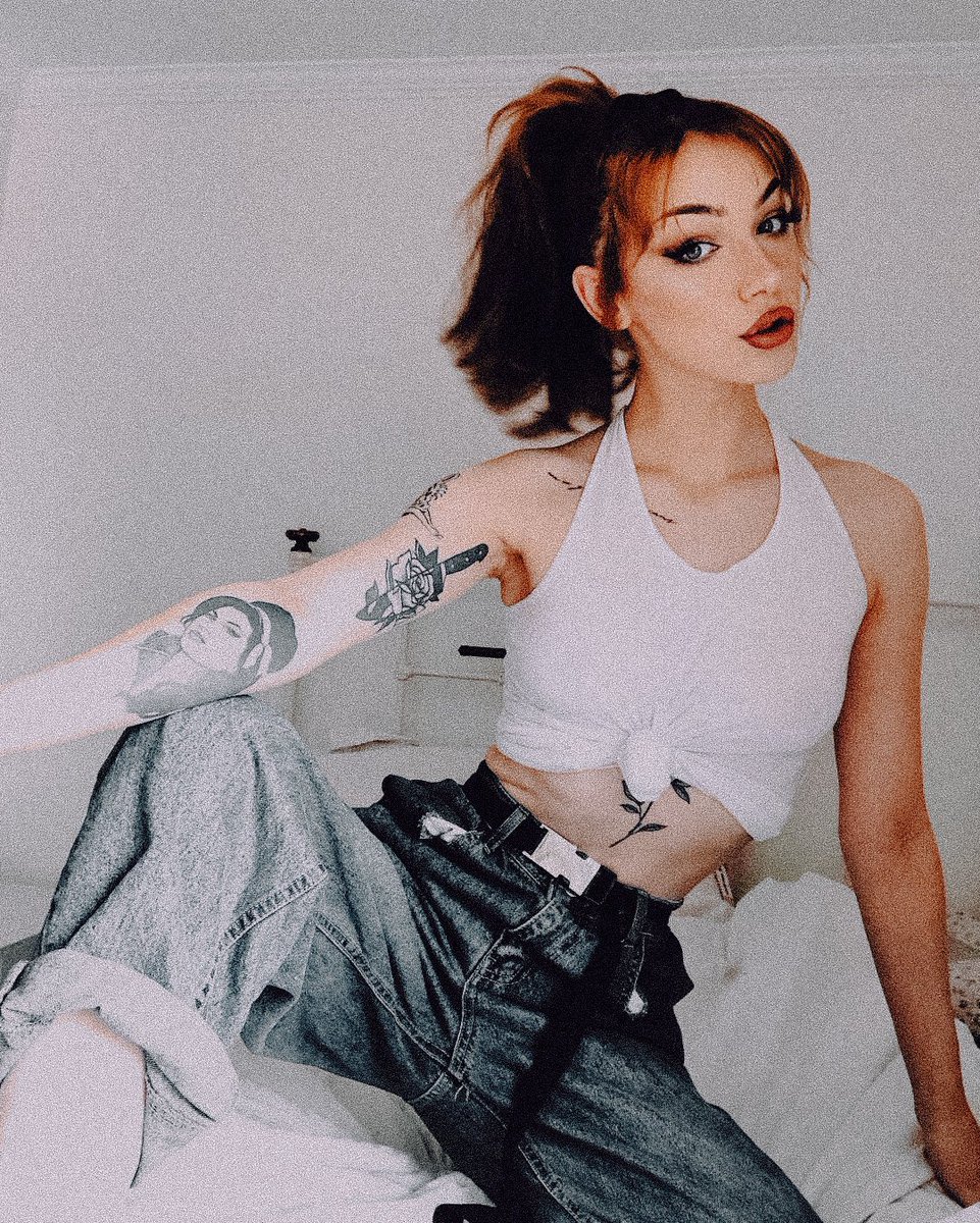 levismors's tweet image. — Hungover.