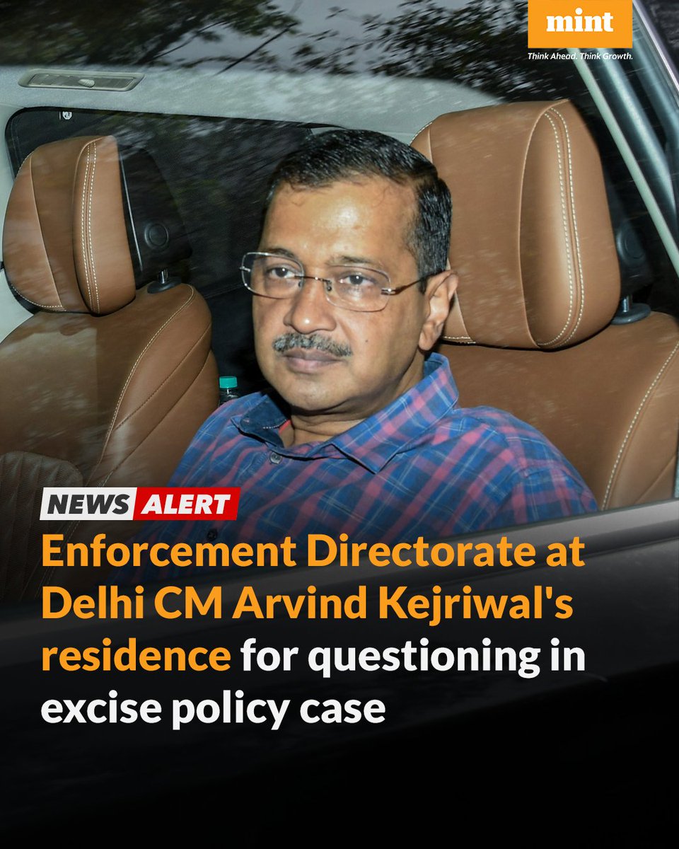 livemint's tweet image. Enforcement Directorate team reaches Delhi CM #ArvindKejriwal's residence for questioning

#ExcisePolicyCase 

Read here: read.ht/SSPi
