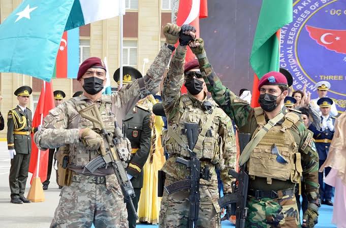 mustufaellahee's tweet image. #PakTurkish #ARMY #love 🇵🇰💐😘❤️🇹🇷🌹